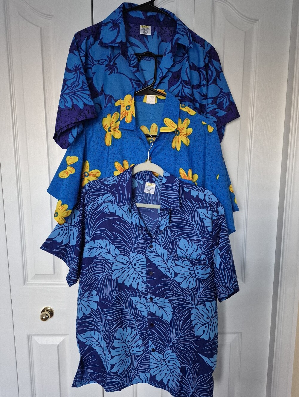 Bundle of 3 Men's Blue Tropical Button-Up Short Sleeve Shirts